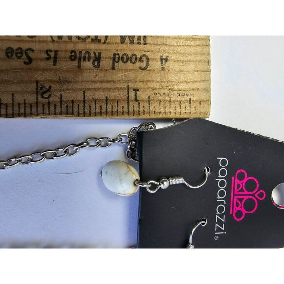 NWT Papparazzi White Oval Shaped Stones Earrings Pendant Necklace Set Sylish Hip - Picture 12 of 16